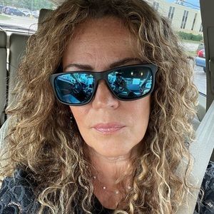 Meet your Posher, Theresa